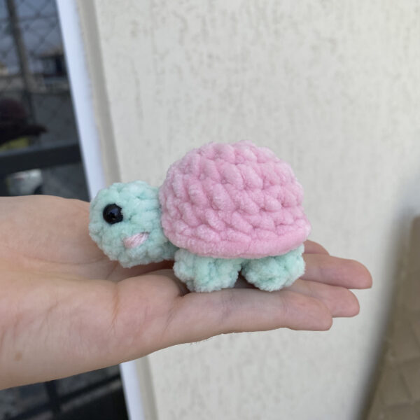 Mini Tartaruga Amigurumi de Pelúcia - Image 2