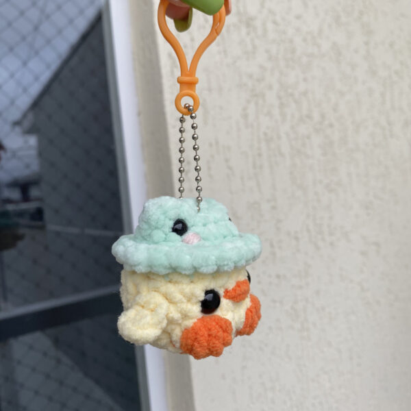 Patinho com Chapéu de Sapo Amigurumi de Pelúcia - Image 7