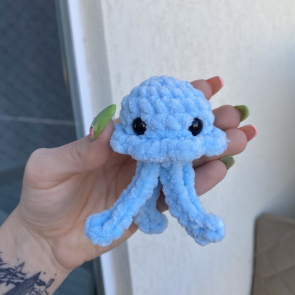 Mini Água-viva Amigurumi de Pelúcia - Image 4