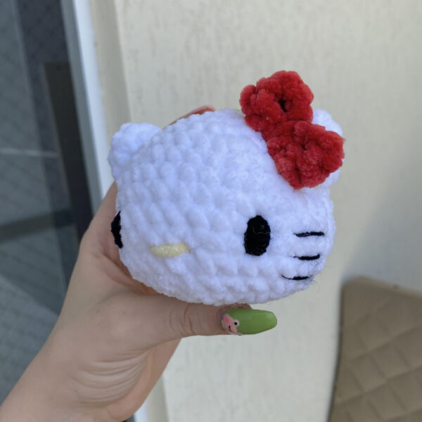 Hello Kitty Amigurumi de Pelúcia - Image 3