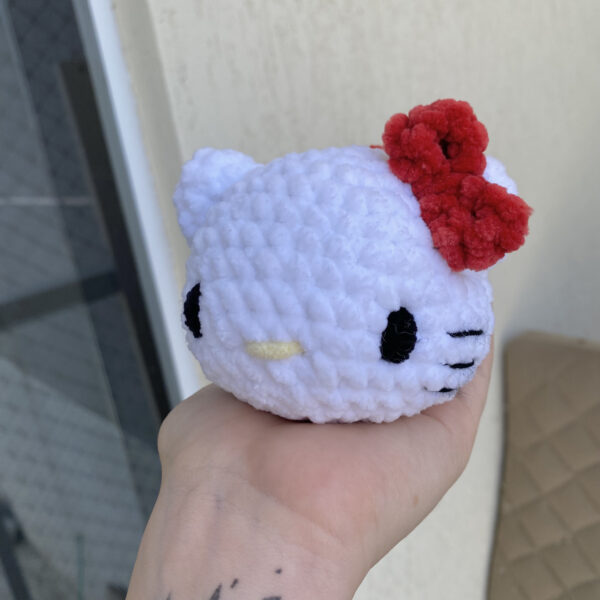 Hello Kitty Amigurumi de Pelúcia